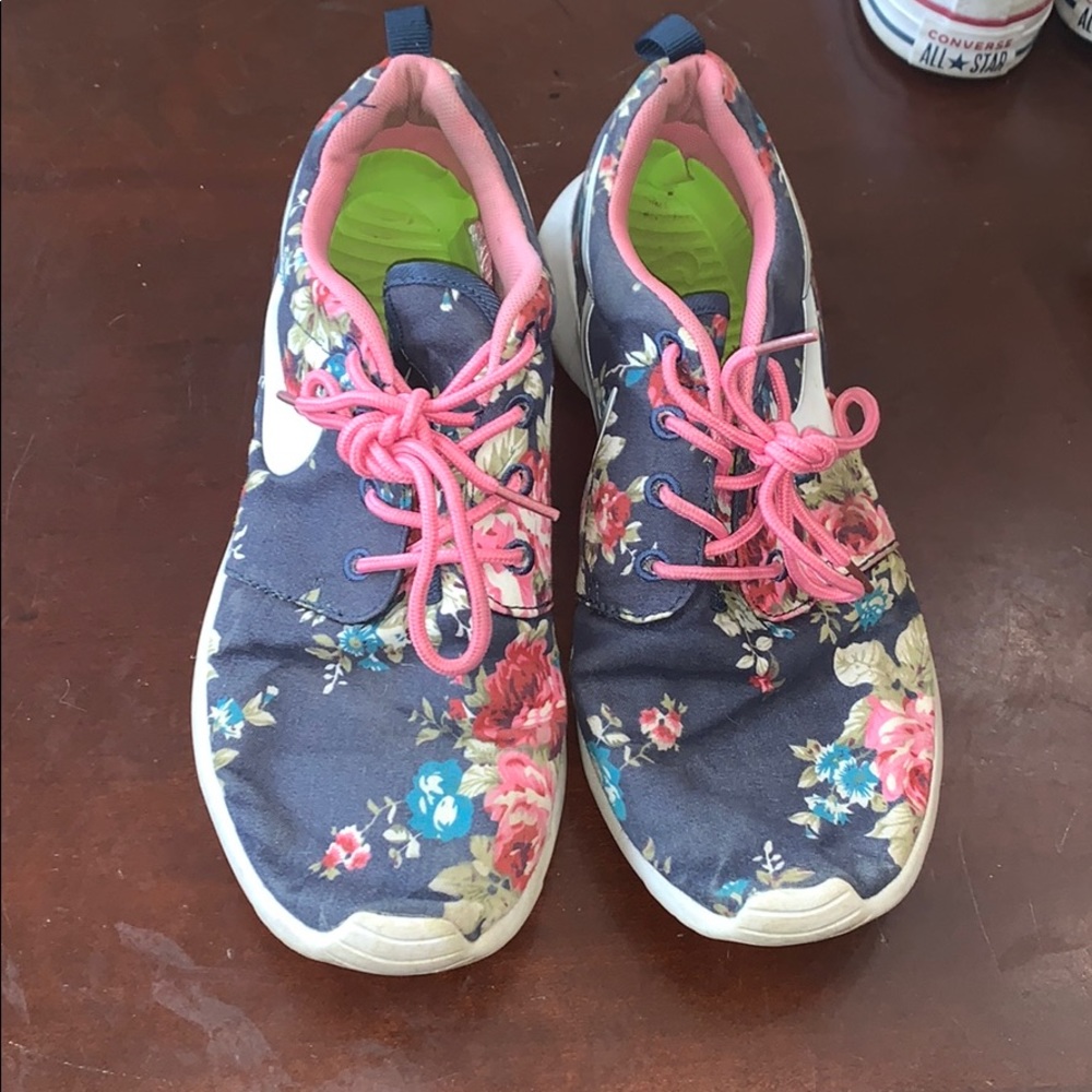 Women nikes